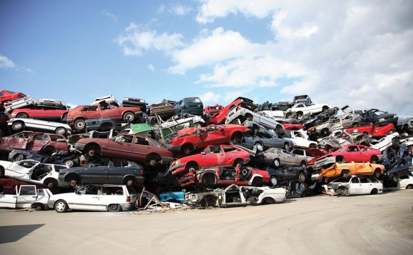 How Do You Generally Hire A Good Car Wrecking Service?